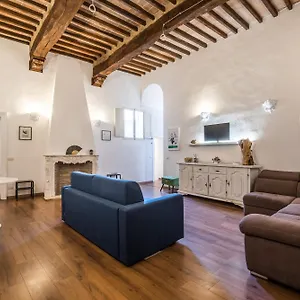 Incantevole Banchi Di Sopra Apartamento